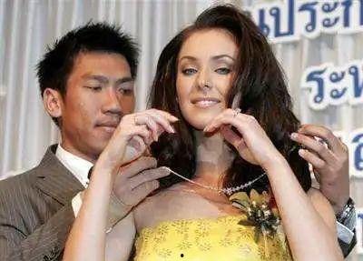 国产环球小姐儿子视频,视频揭秘成长瞬间